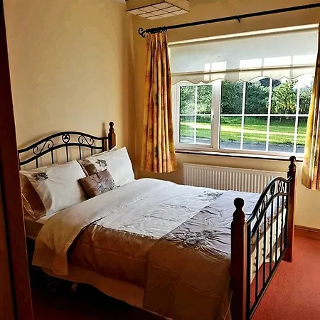 Nyaraló Relaxing Break At Coshel View