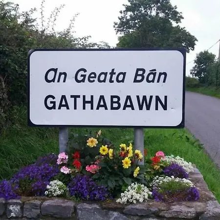 Relaxing Break At Coshel View *