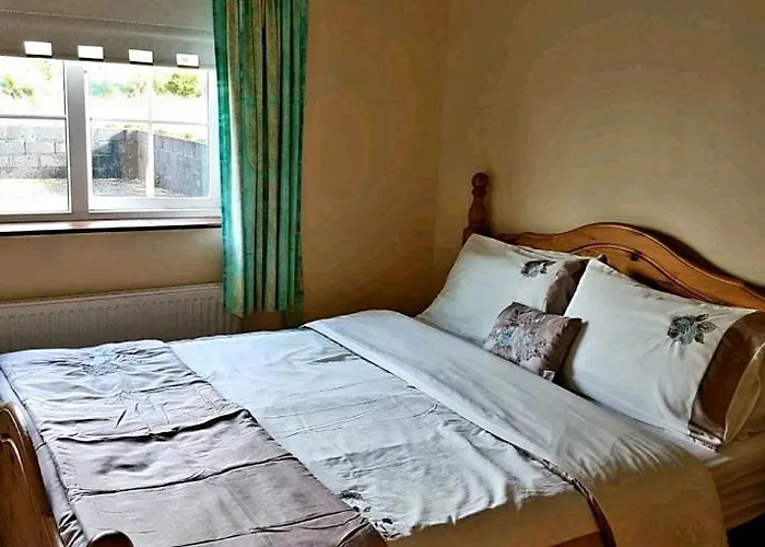 Relaxing Break At Coshel View *