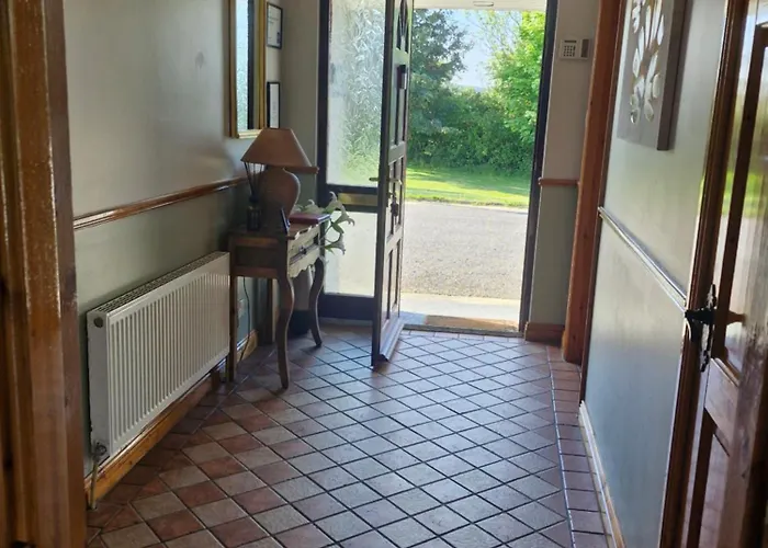 Relaxing Break At Coshel View